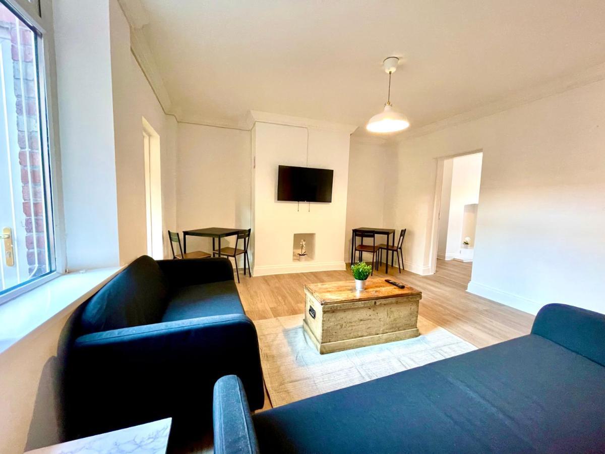 Huge Serviced Apartment With Free Parking Jesmond Zewnętrze zdjęcie