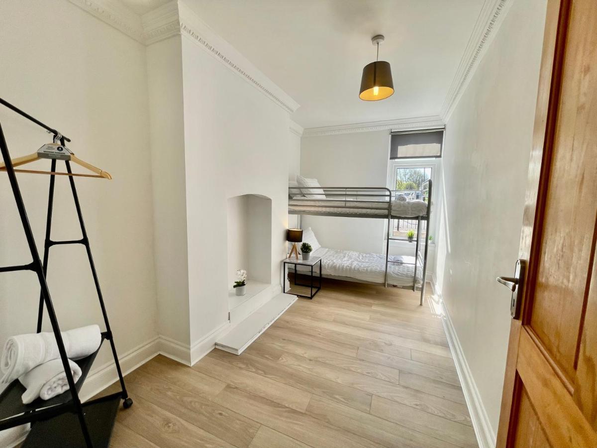 Huge Serviced Apartment With Free Parking Jesmond Zewnętrze zdjęcie